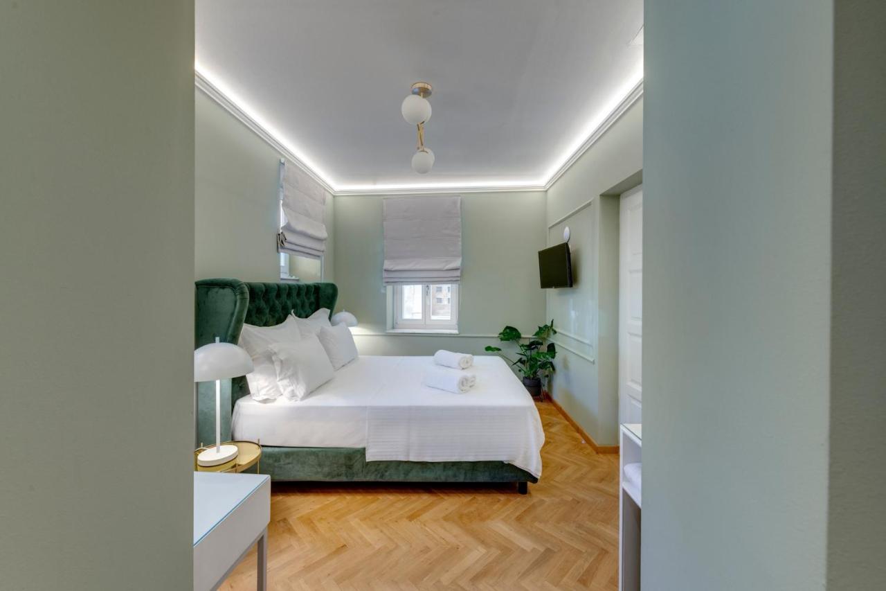 Amare Boutique Suites Ermoupoli Bagian luar foto