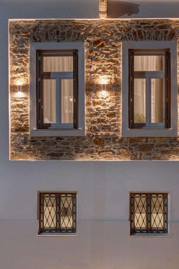 Amare Boutique Suites Ermoupoli Bagian luar foto